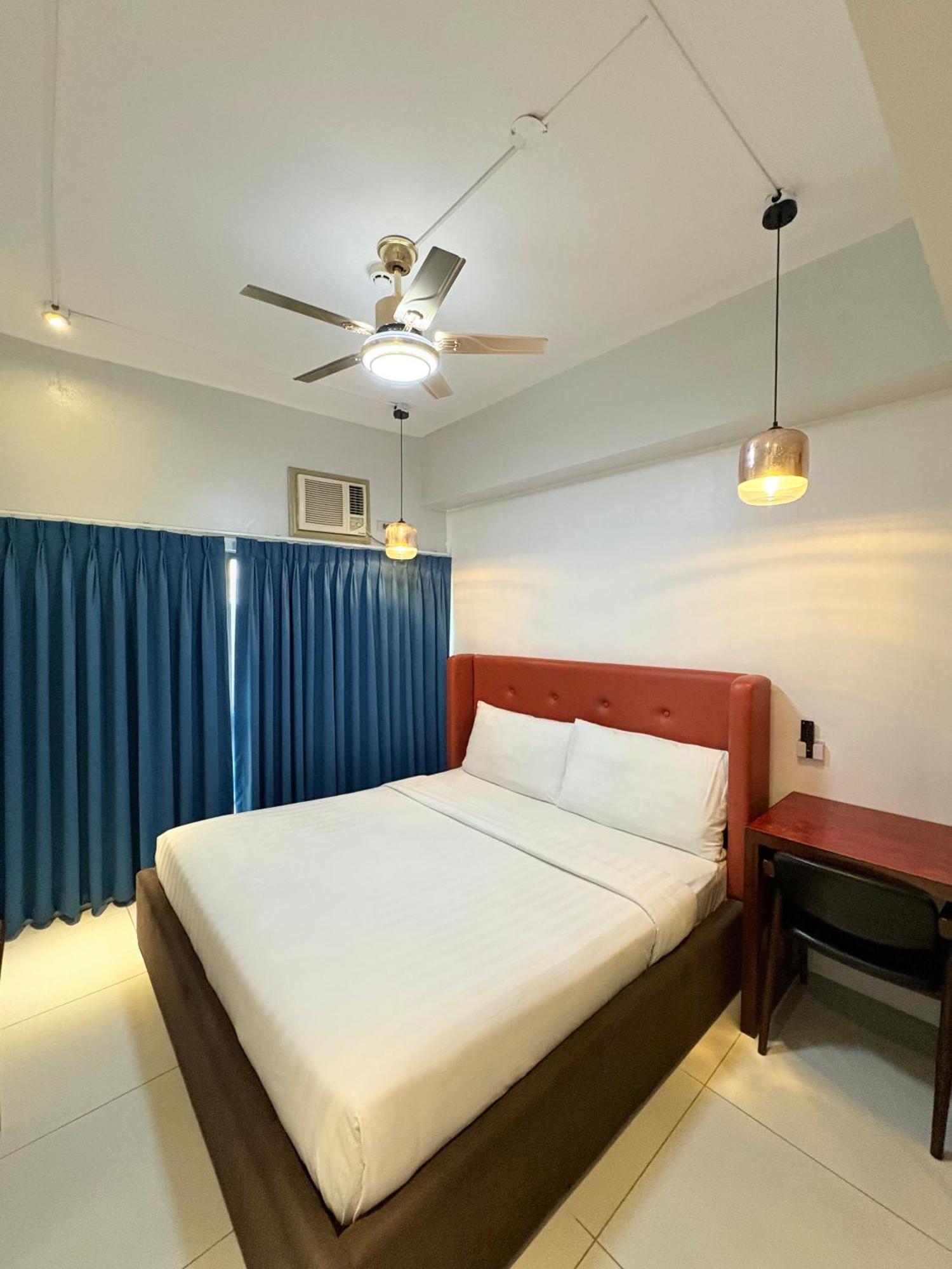 Pacific Park Hotel Quezon City Zewnętrze zdjęcie