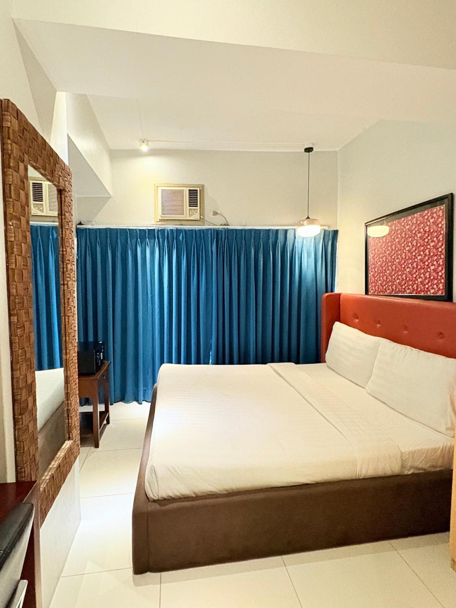 Pacific Park Hotel Quezon City Zewnętrze zdjęcie