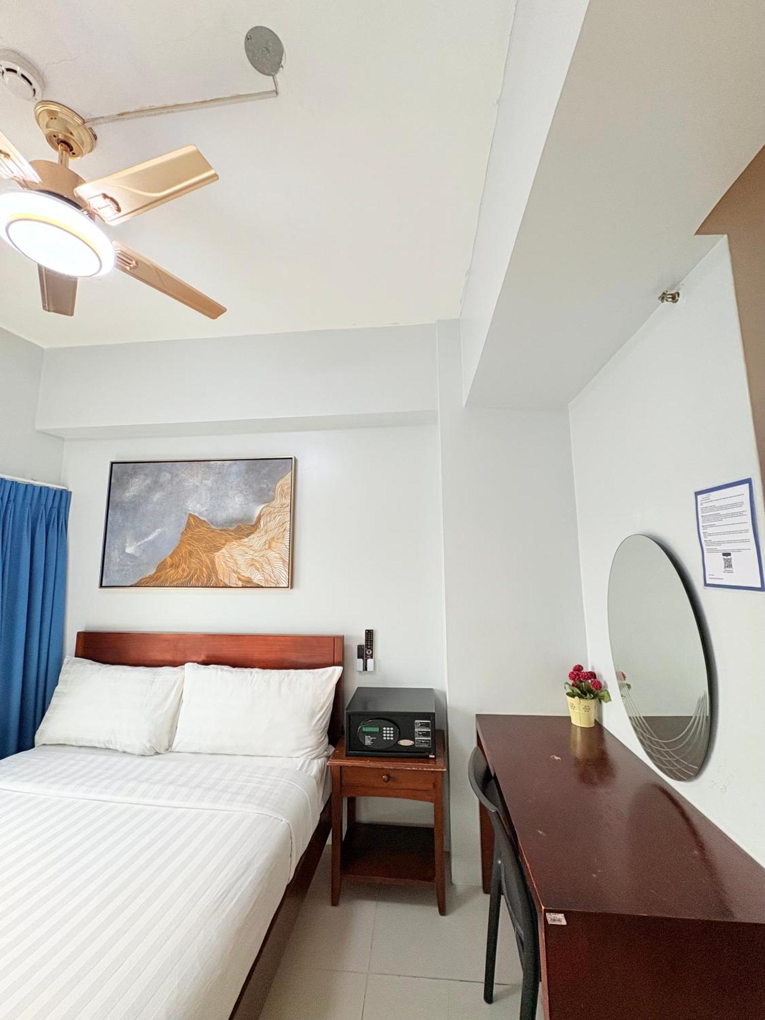 Pacific Park Hotel Quezon City Zewnętrze zdjęcie